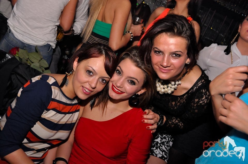 Seară de clubbing în The One,