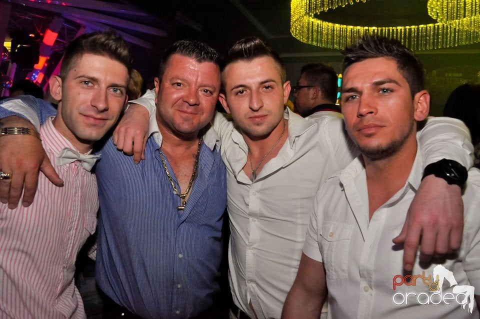 Seară de clubbing în The One,