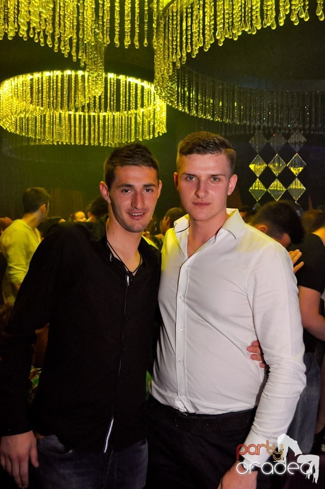Seară de clubbing în The One,