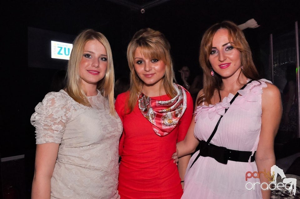 Seară de clubbing în The One,