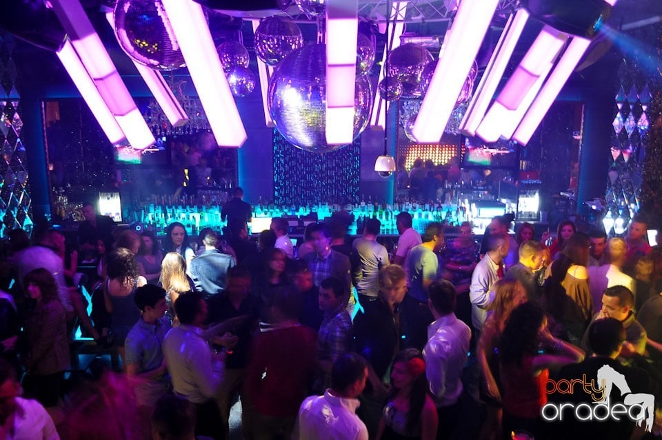 Seară de clubbing în The One,