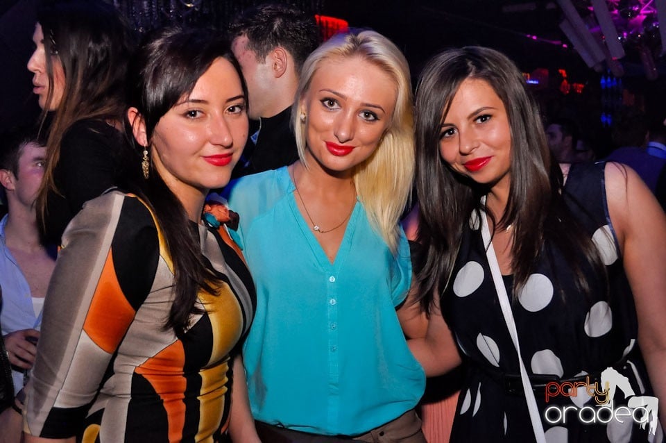 Seară de clubbing în The One,