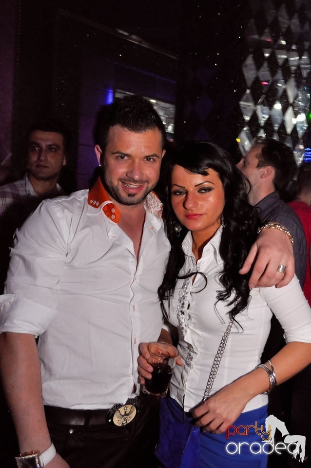 Seară de clubbing în The One,