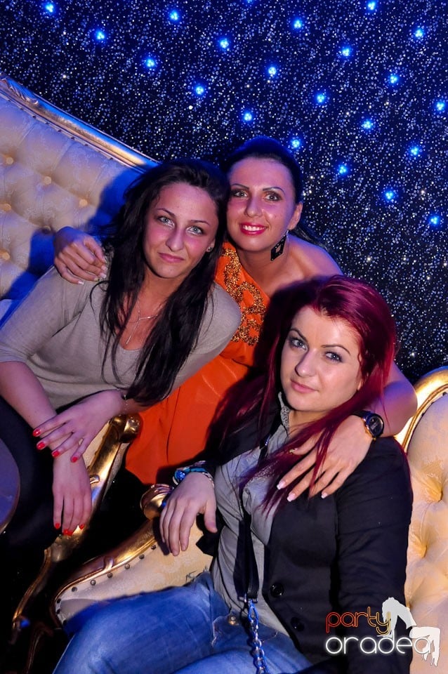Seară de clubbing în The One,