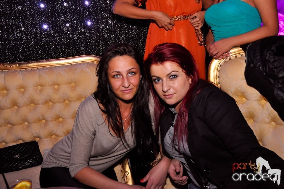Seară de clubbing în The One,