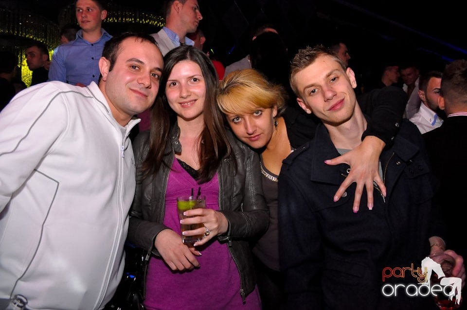 Seară de clubbing în The One,