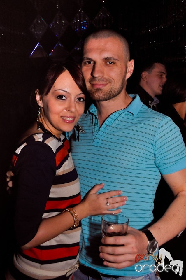 Seară de clubbing în The One,