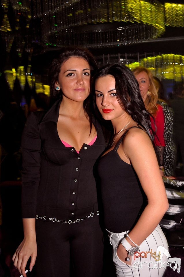 Seară de clubbing în The One,
