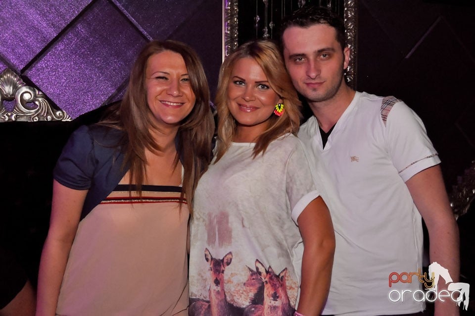 Seară de clubbing în The One,