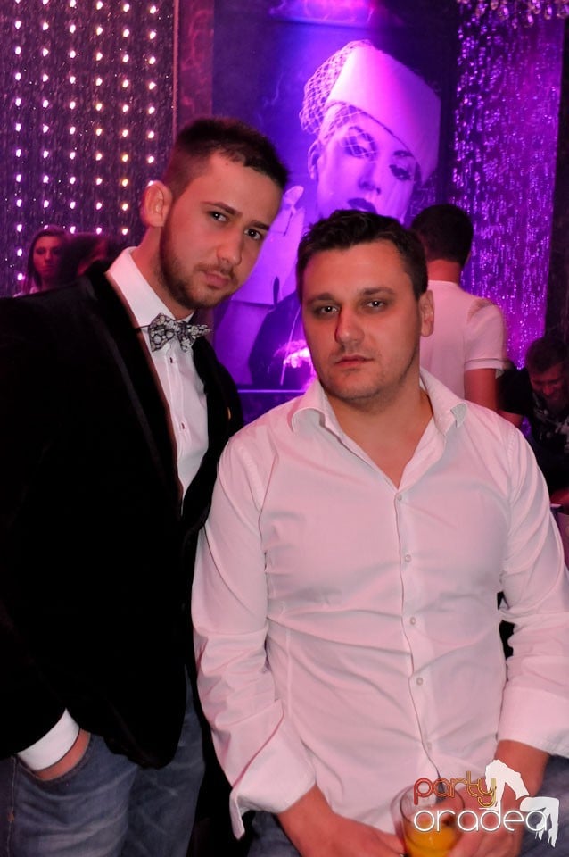Seară de clubbing în The One,