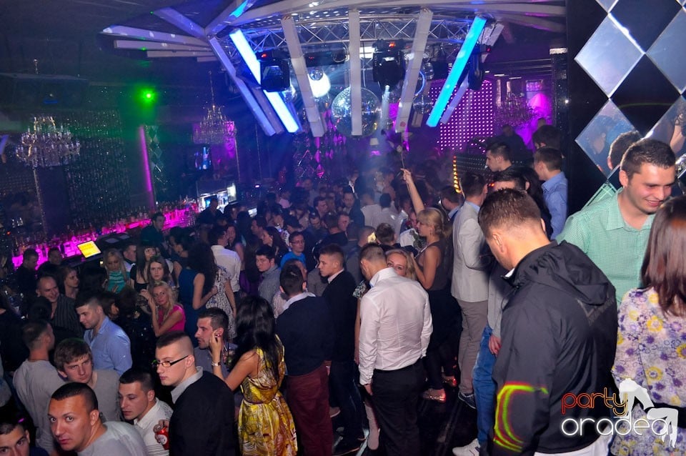 Seară de clubbing în The One,