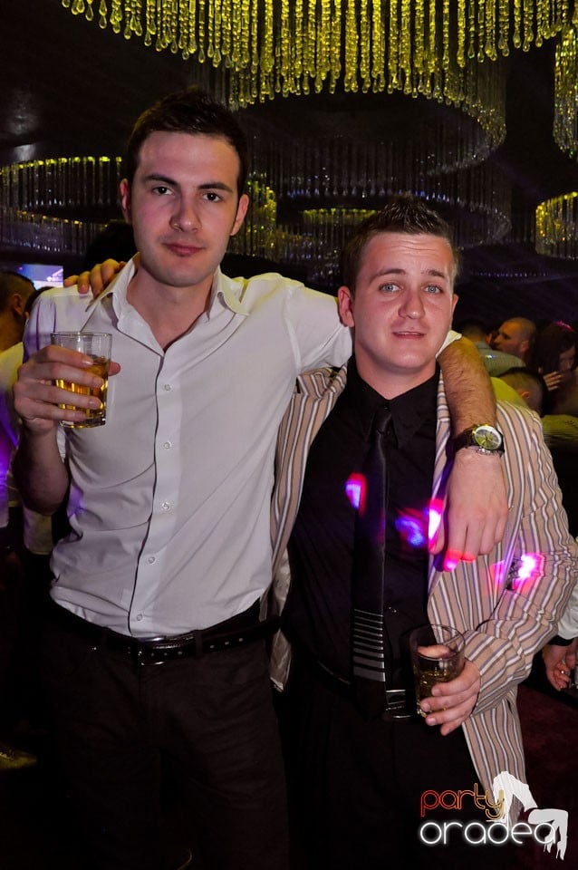 Seară de clubbing în The One,