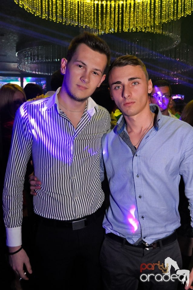 Seară de clubbing în The One,