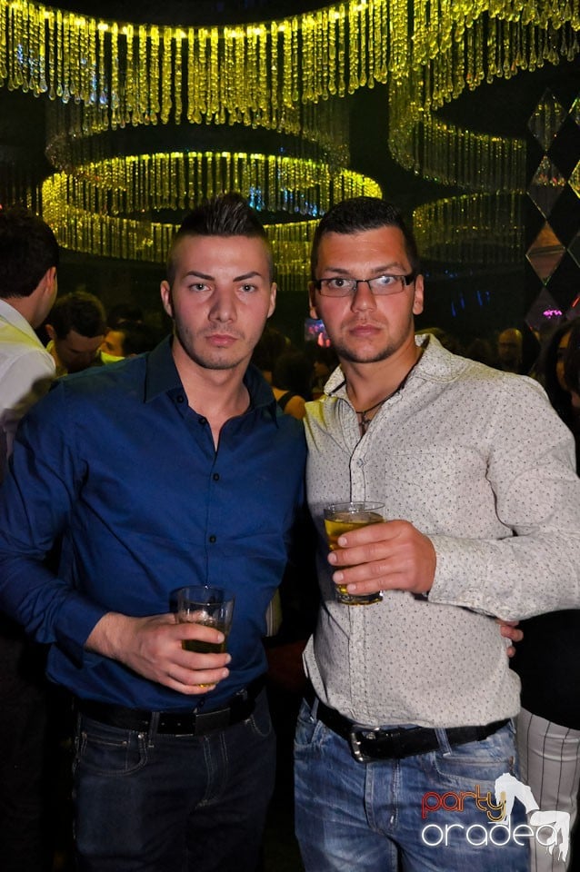 Seară de clubbing în The One,