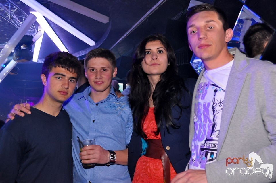 Seară de clubbing în The One,