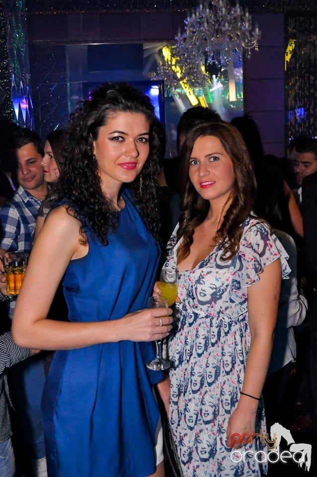 Seară de clubbing în The One,
