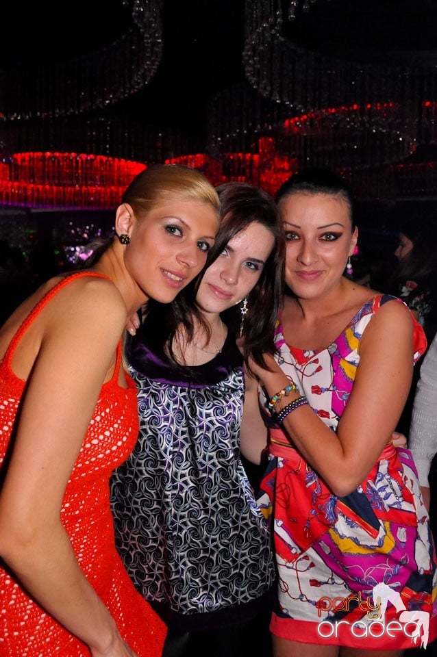 Seară de clubbing în The One,