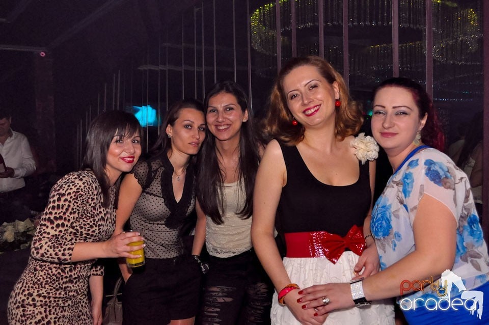 Seară de clubbing în The One,