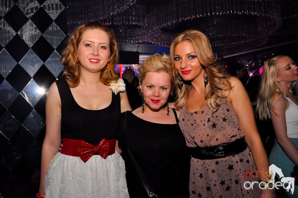 Seară de clubbing în The One,