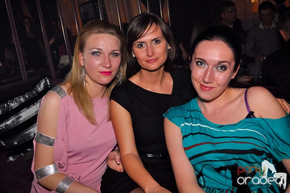 Seară de clubbing în The One,