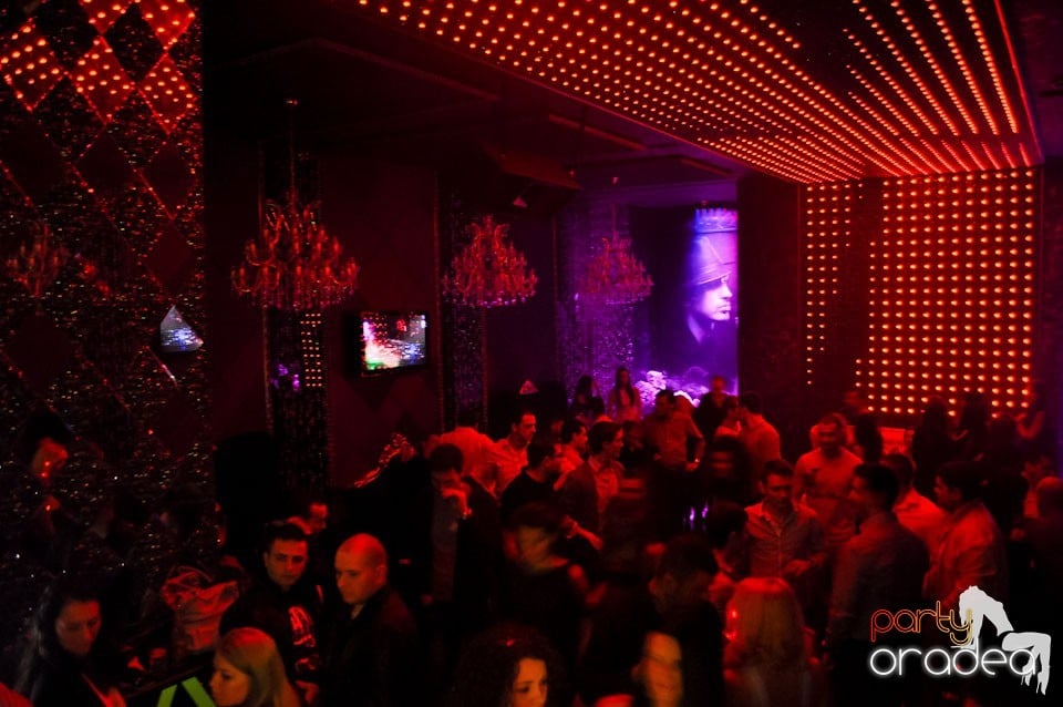 Seară de clubbing în The One,