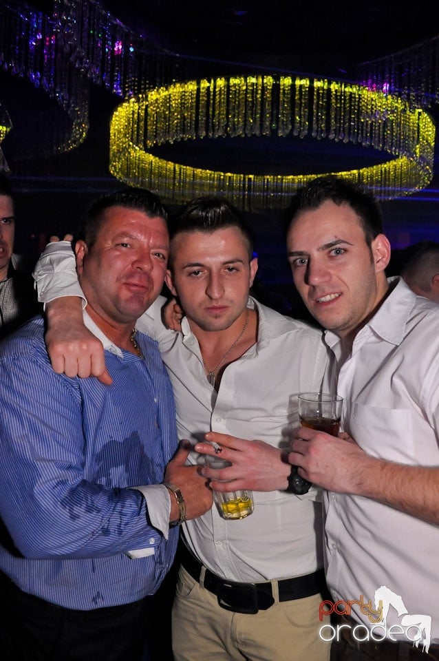 Seară de clubbing în The One,