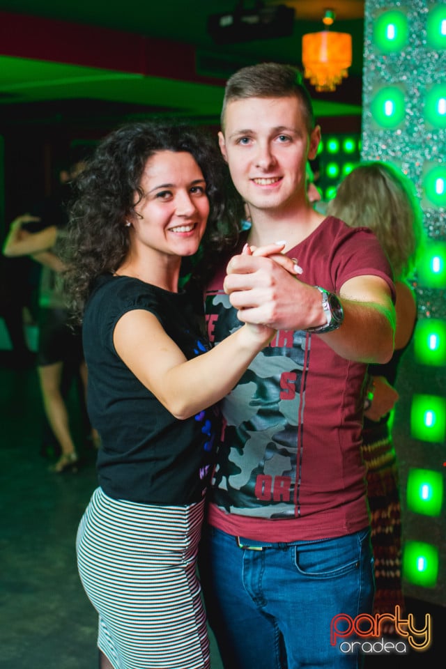 Seară de Dans în Club Life, 