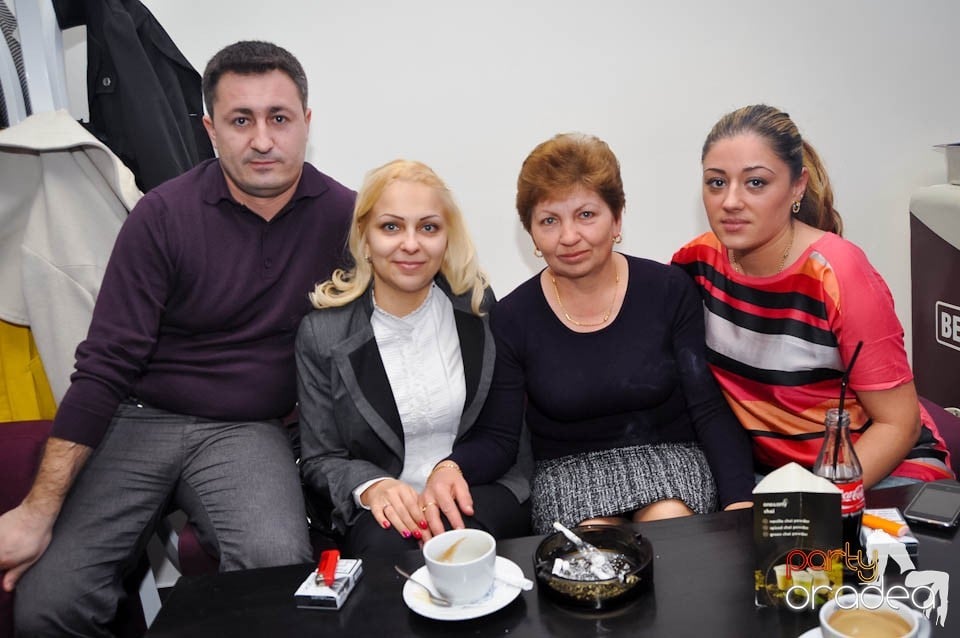 Seară de dans în Blondy's Art Café, 