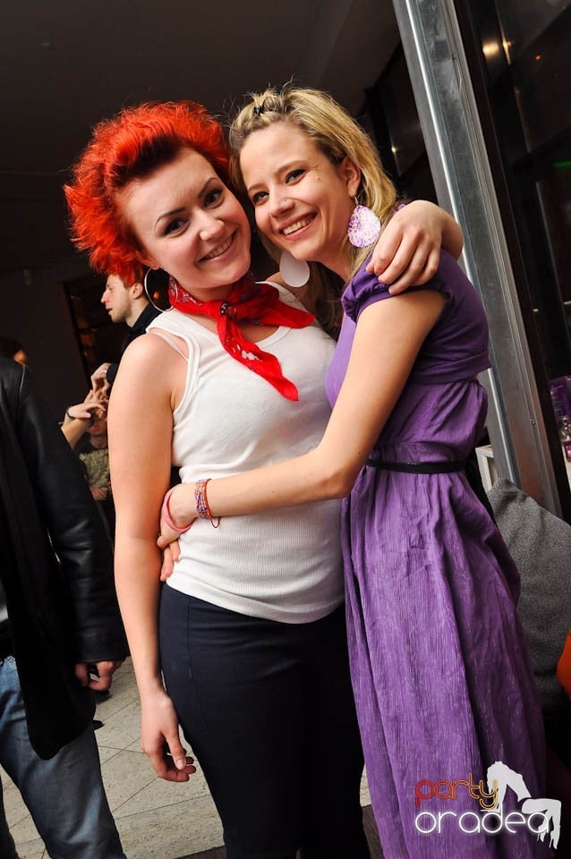 Seară de dans în Blondy's Art Café, 