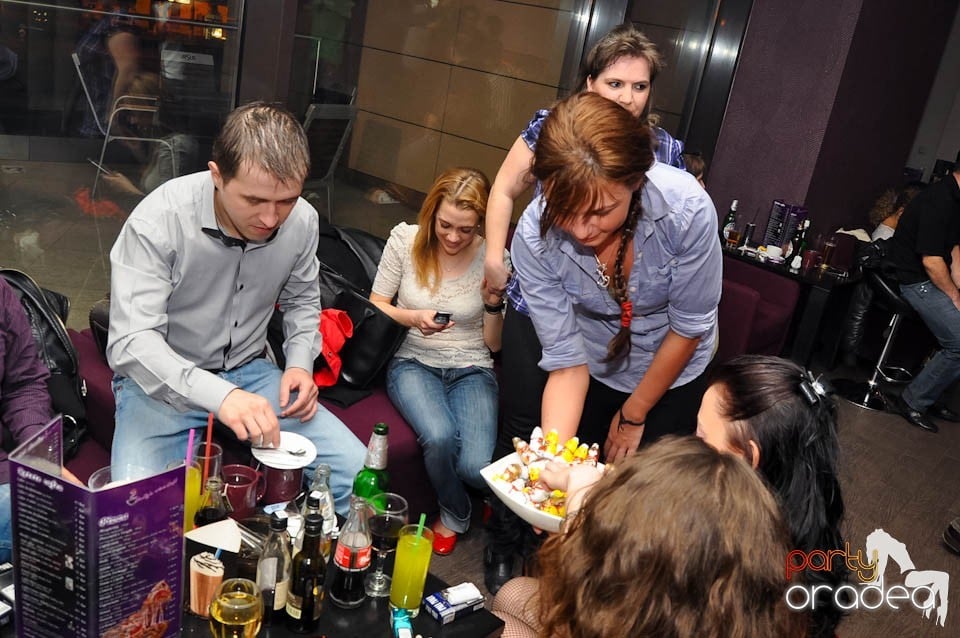 Seară de dans în Blondy's Art Café, 