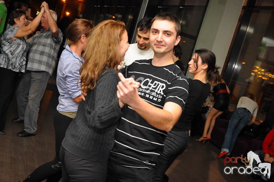 Seară de dans în Blondy's Art Café, 