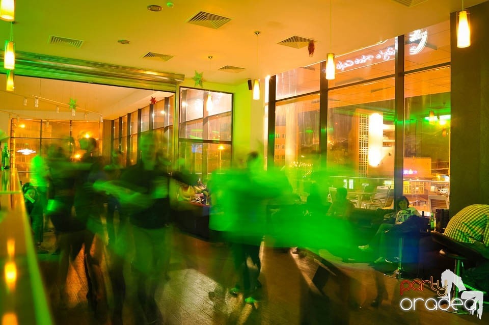 Seară de dans în Blondy's Art Café, 