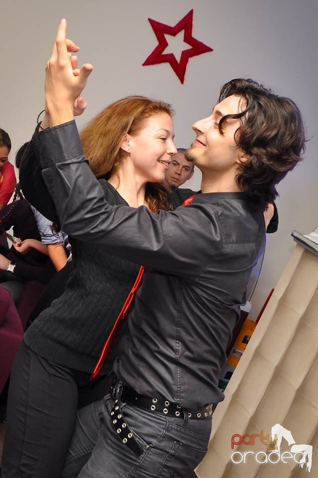 Seară de dans în Blondy's Art Café, 