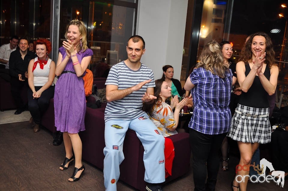 Seară de dans în Blondy's Art Café, 