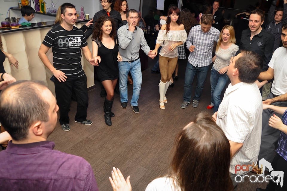 Seară de dans în Blondy's Art Café, 
