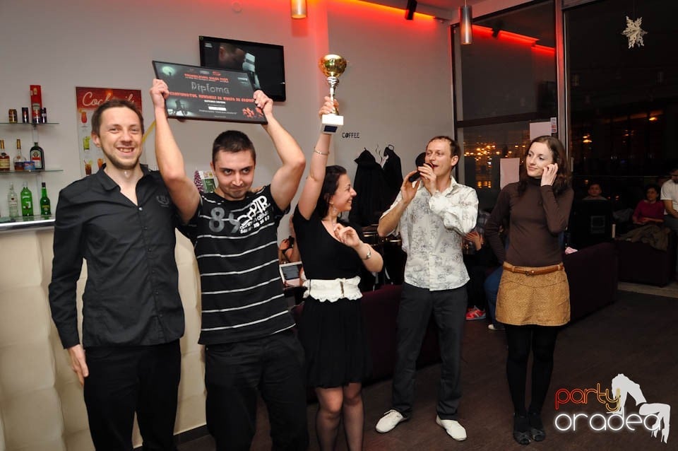 Seară de dans în Blondy's Art Café, 