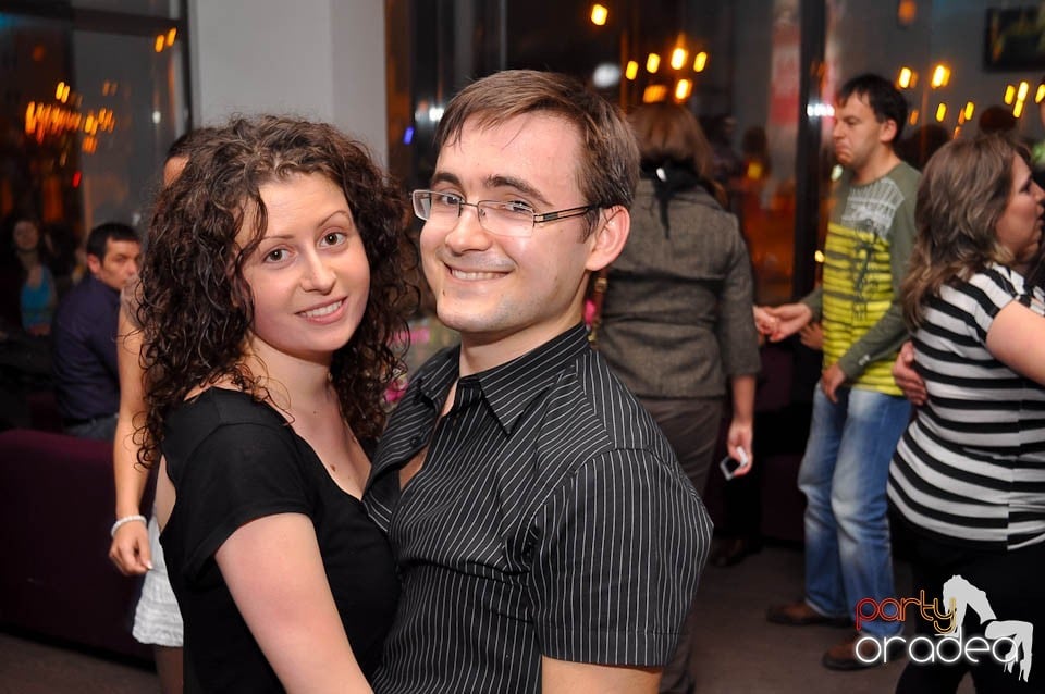 Seară de dans în Blondy's Art Café,