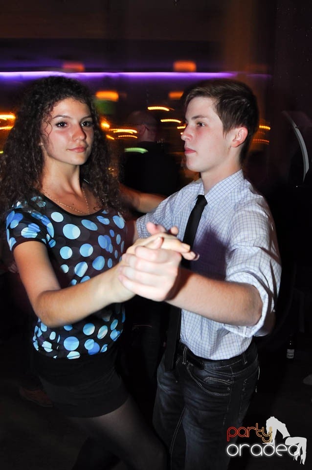 Seară de dans în Blondy's Art Café, 