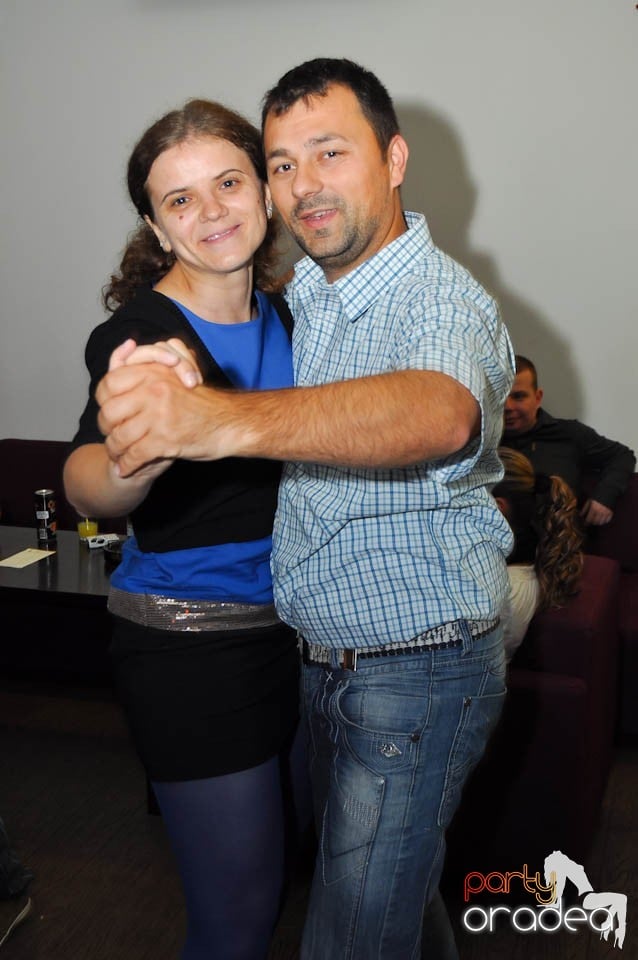 Seară de dans în Blondy's Art Café, 