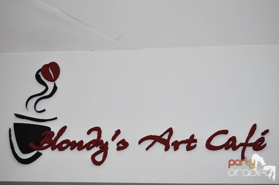 Seară de dans în Blondy's Art Café, 