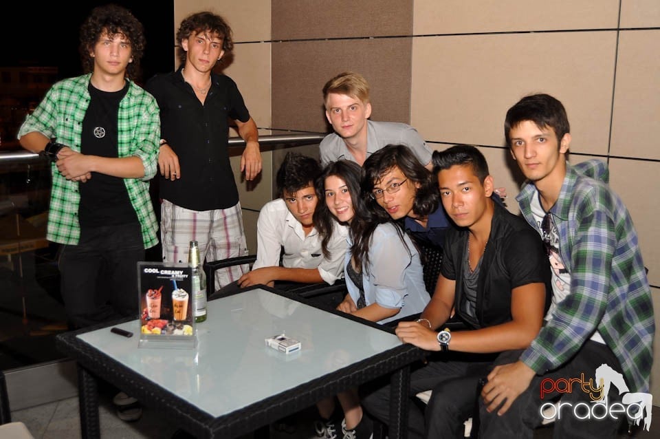 Seară de dans în Blondy's Art Café, 