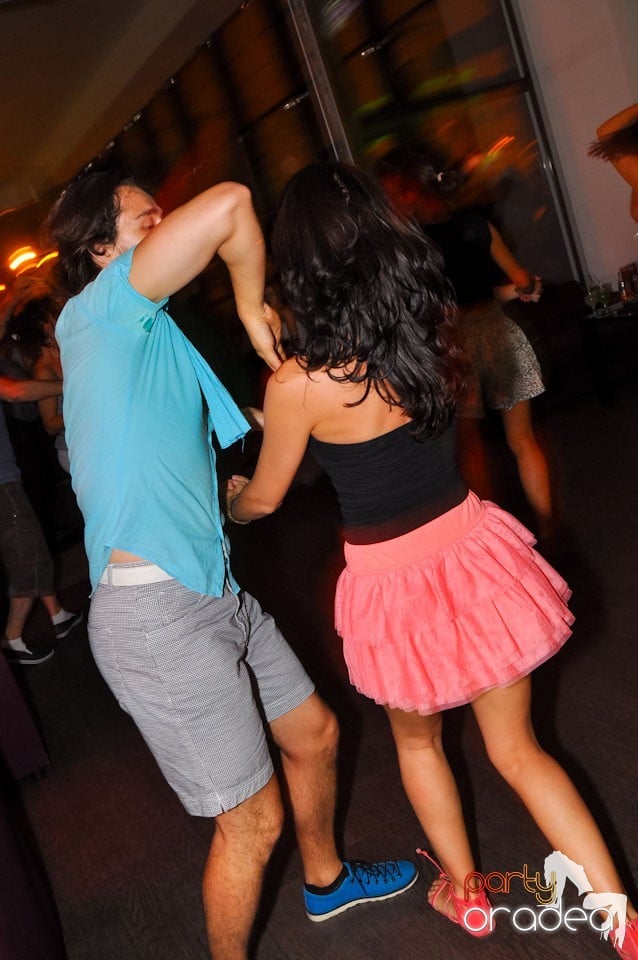 Seară de dans în Blondy's Art Café, 