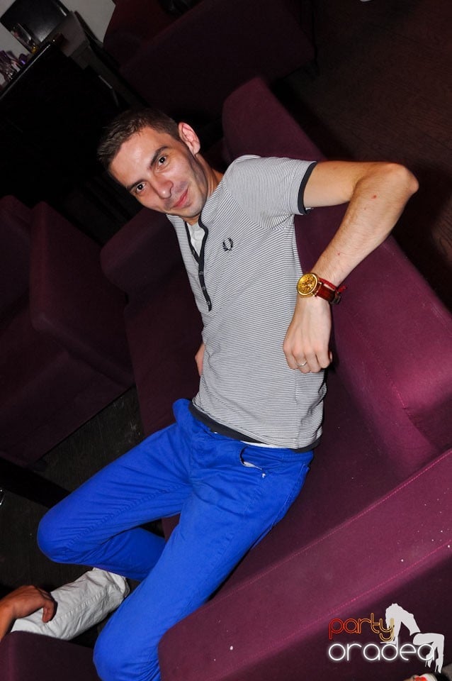 Seară de dans în Blondy's Art Café, 