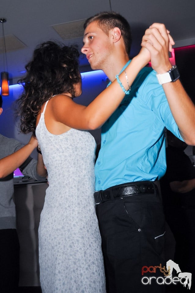 Seară de dans în Blondy's Art Café, 