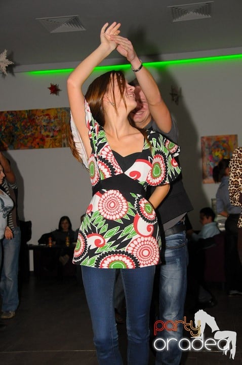 Seară de dans în Blondy's Art Café, 