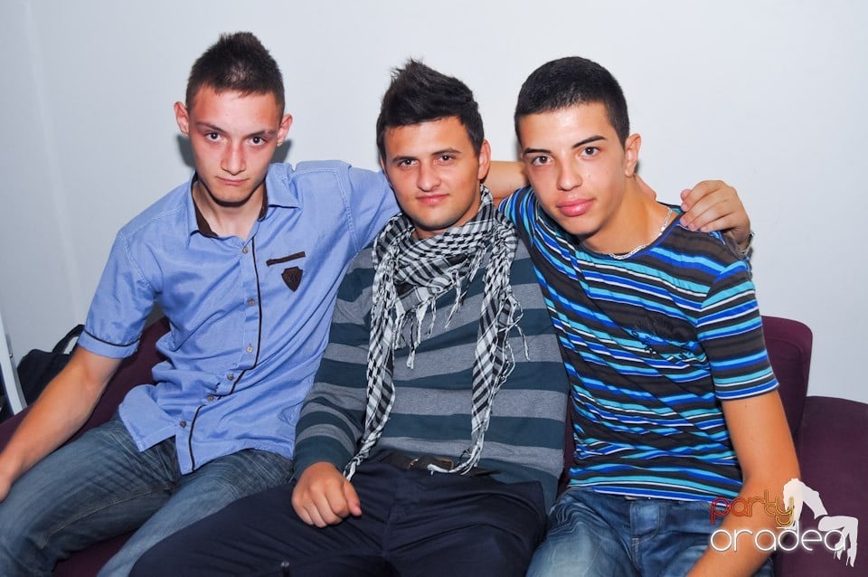 Seară de dans în Blondy's Art Café, 