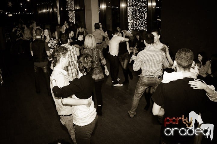 Seară de dans în Blondy's Art Café, 