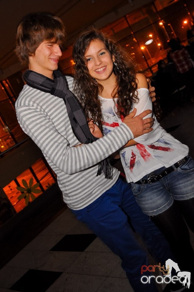 Seară de dans în Blondy's Art Café, 