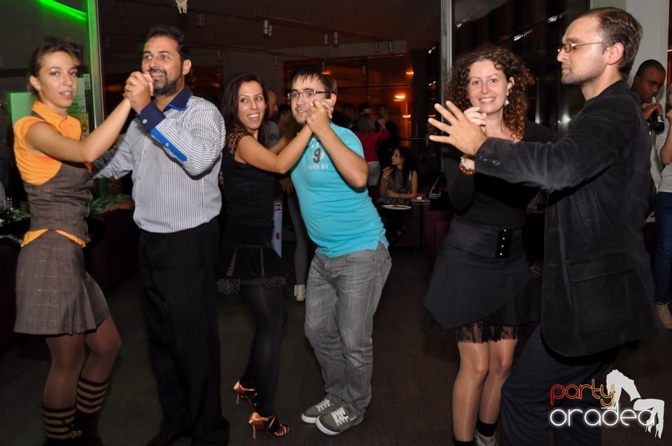 Seară de dans în Blondy's Art Café, 