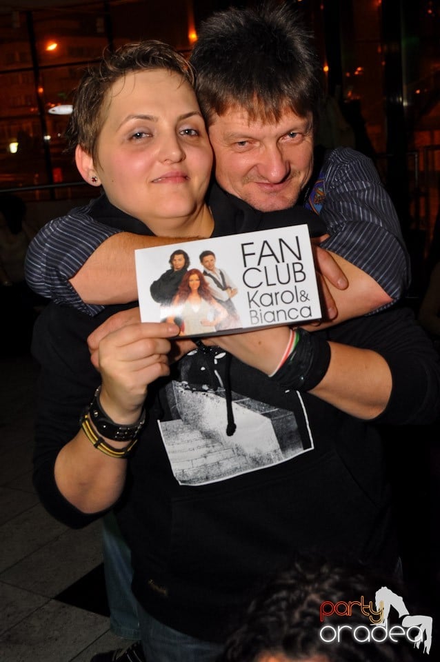 Seară de dans în Blondy's Art Café, 